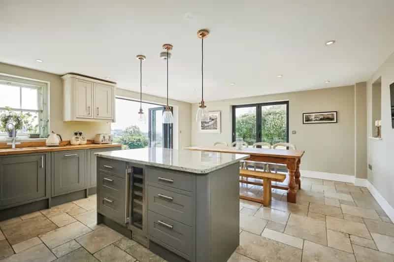 Four Bedroom Detached Home in Buckhorn Weston