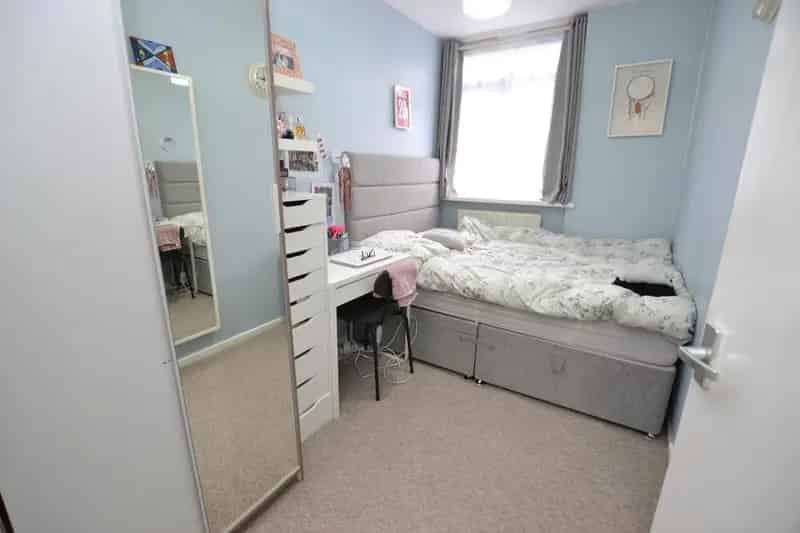 Mile End 4-Bed Flat Share - Double Room Available
