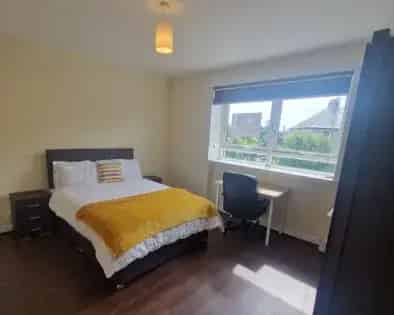 3 rooms flat of 96 m² in Aberdeen