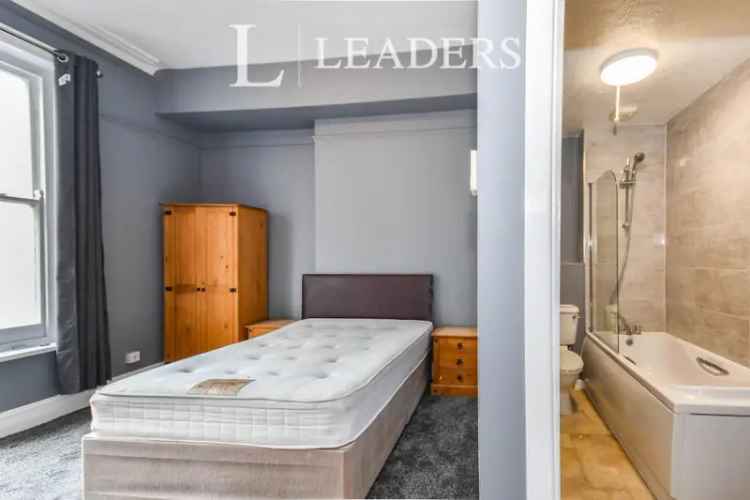 Studio Flat Bournemouth Town Centre - No Deposit Option