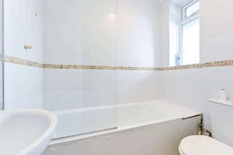 2 Bed Flat for Sale in Islington Near Angel Station