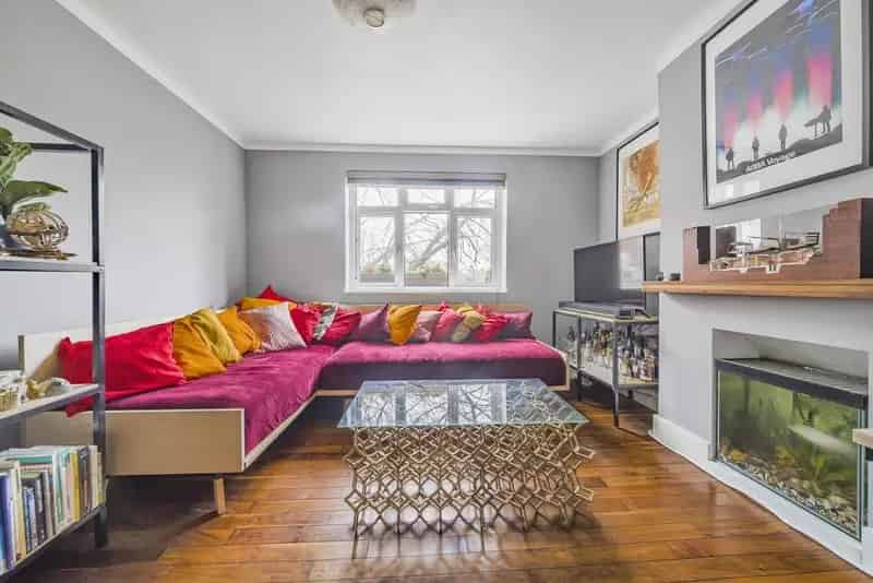 One Bedroom Flat near Forest Hill Station