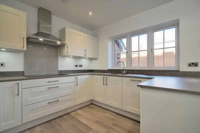 4 Bedroom Detached Home With Garage and Parking
