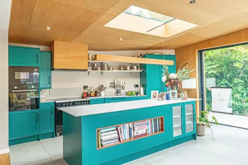 4 Bed Detached Bungalow for Sale in Stanbridge