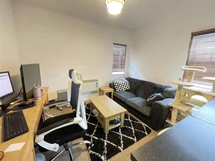 1 Bed Flat for Sale Near City Centre