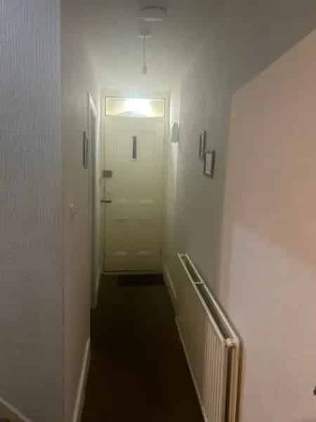 2 Bedroom House with Loft Parking Near Asda Lidl Mears Tenants