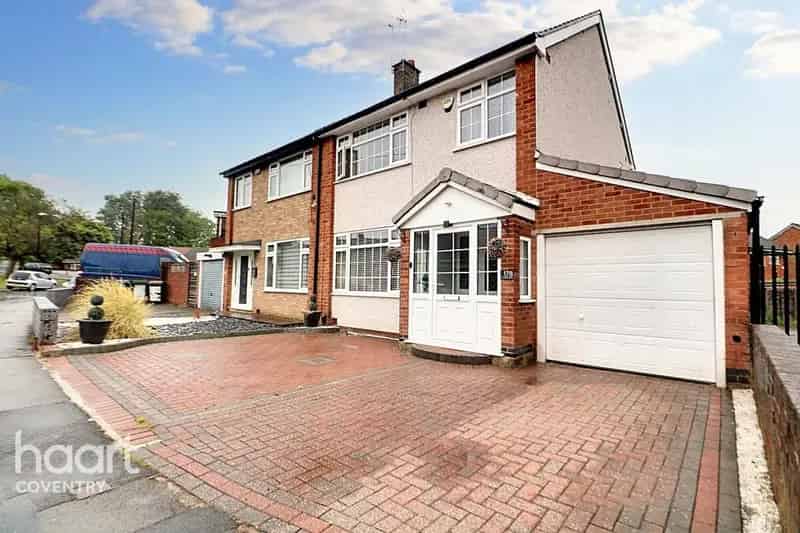3 Bedroom Semi-Detached House For Sale