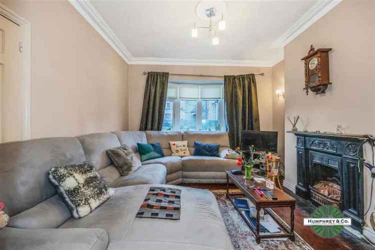 3 Bedroom Semi-Detached House to Rent in London