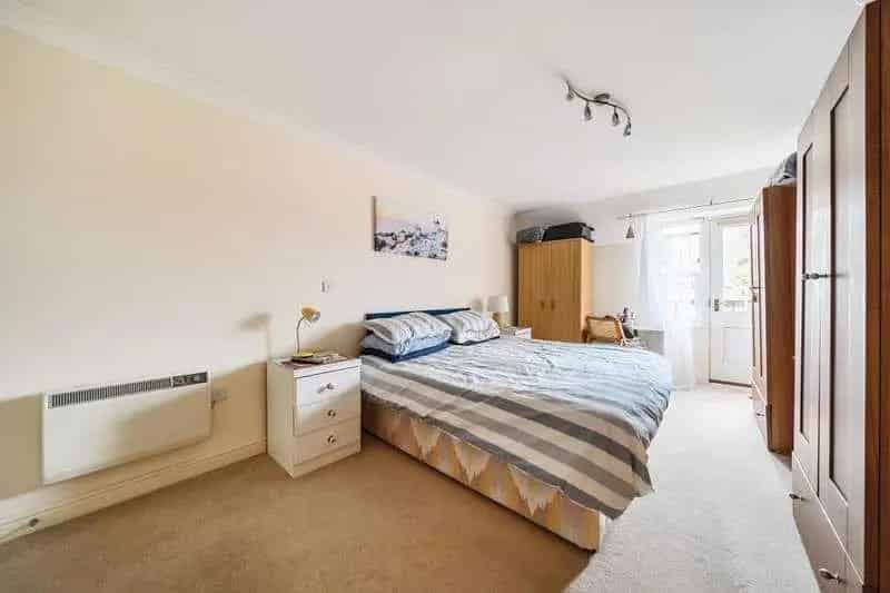 2 Bed Flat for Sale Over 50s Retirement Apartment