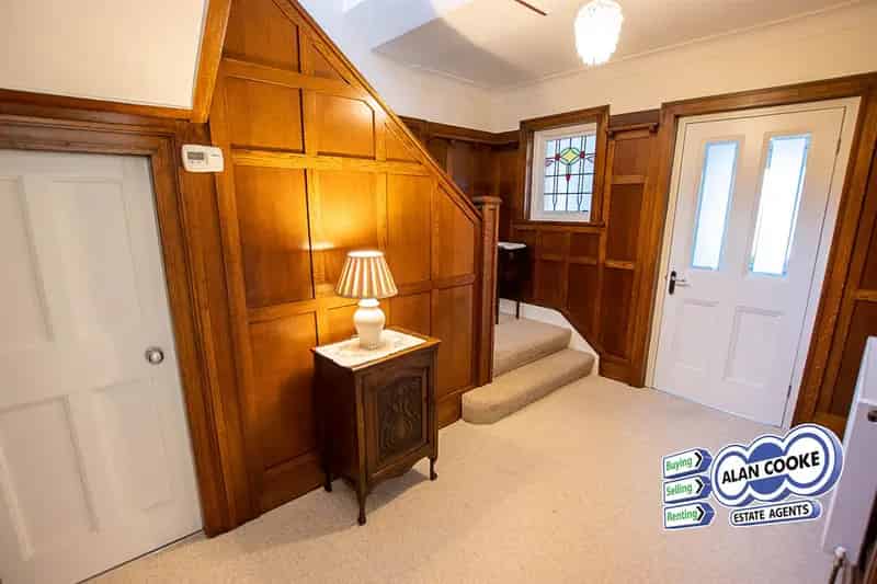 5 Bedroom Semi Detached House to Rent
