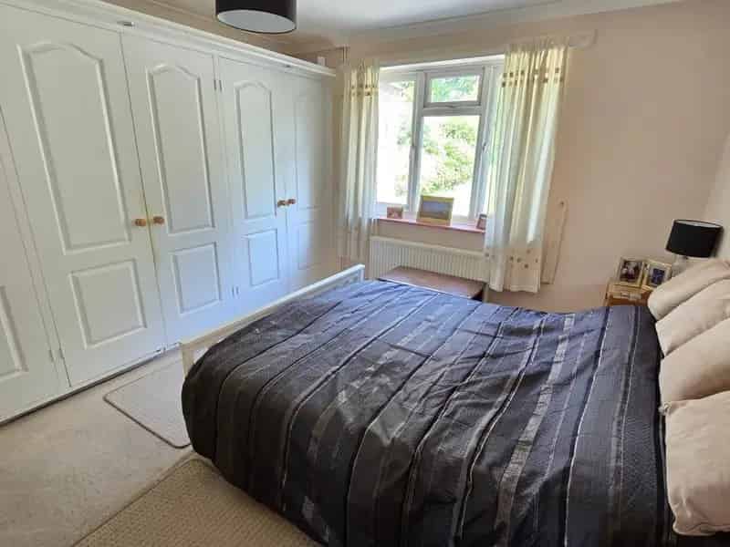 2 Bed Detached Bungalow for Sale