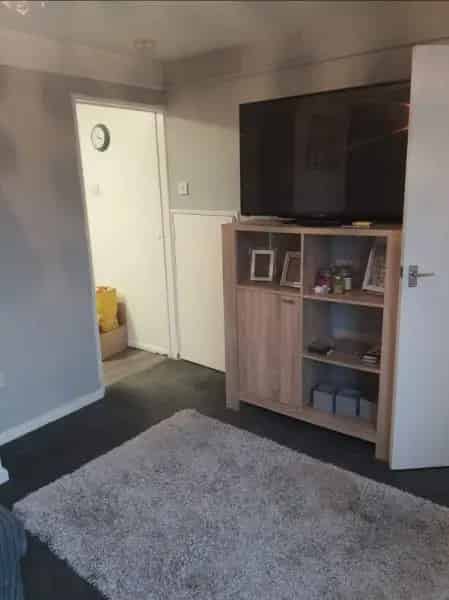 2 Bed Terraced House Stamford Near A1 A15 Hospital Schools