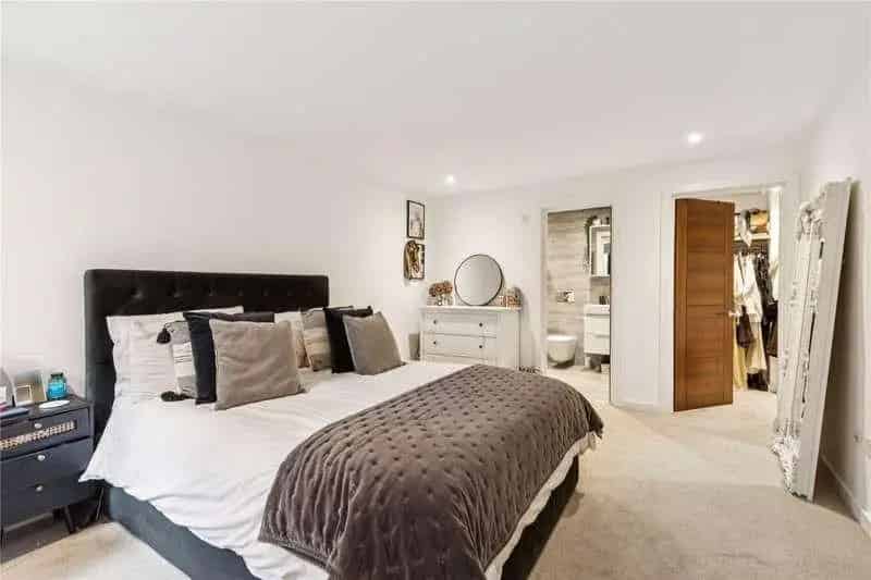 1 Bed House for Sale near Clapham Common