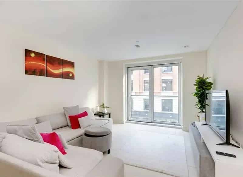 2 Bed Apartment Bezier Apartments Modern Open Plan Gym Concierge