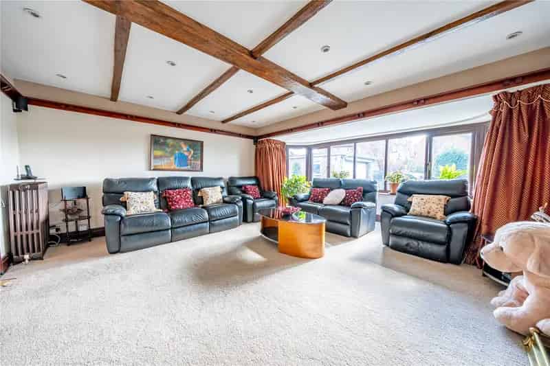 Four Bedroom Detached House Drighlington