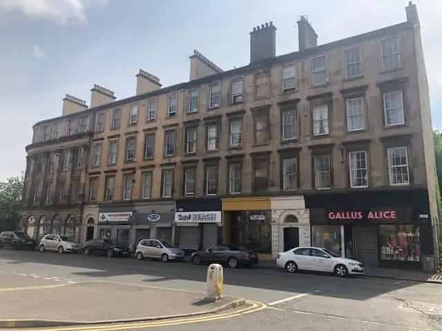 2 Bedroom Furnished Flat to Rent Central Location