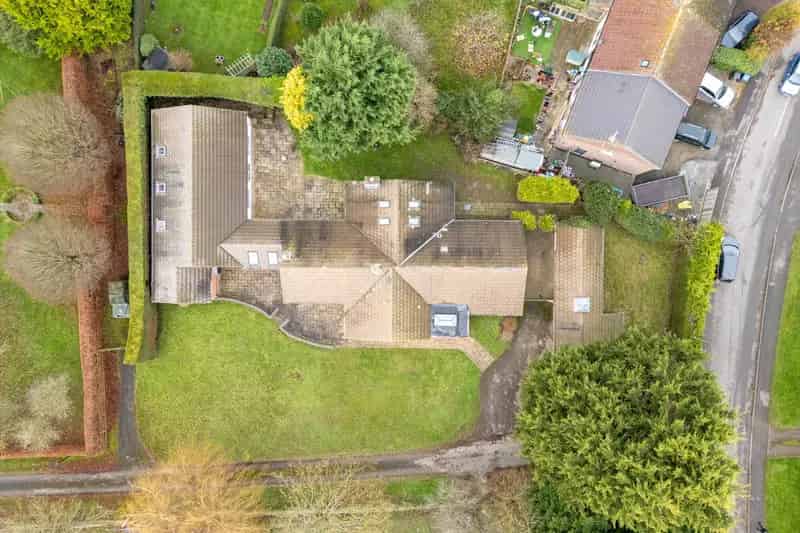 Detached Bungalow 3 Beds Harbury Over 3000 sq ft Indoor Pool