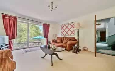 Impressive Family Home in Deer Park Tavistock