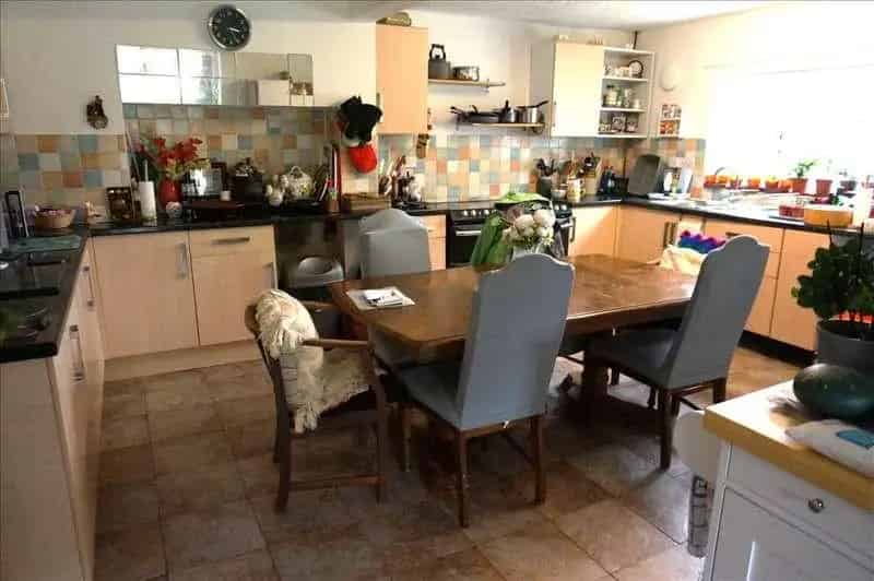 4 Bed Detached Smallholding with 2 Acres