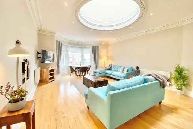 Flat to rent in Park Circus Place, Park, Glasgow G3