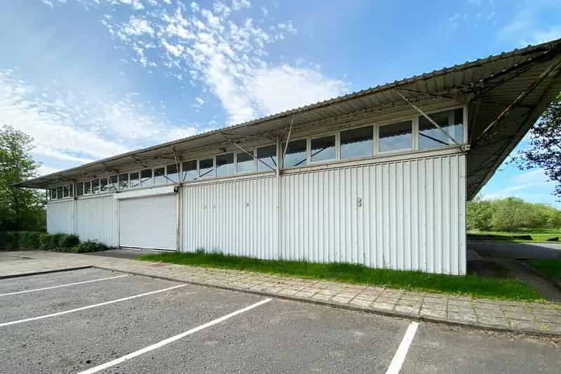 11671 sq ft Warehouse to Let - Steel Frame, LED Lighting, Office Space