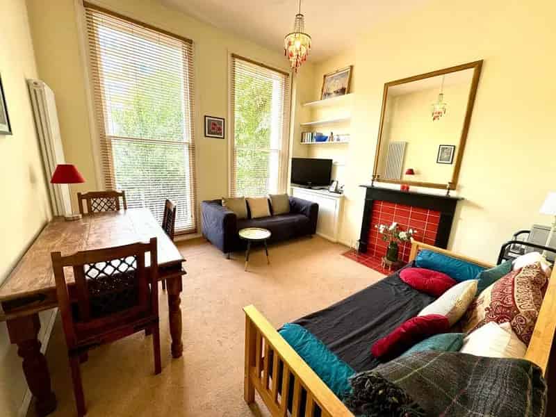 1 Bedroom Flat for Sale in Brighton's Montpelier and Clifton Hill