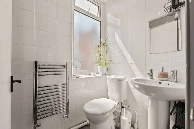 3 Bed Mid Terrace House for Sale
