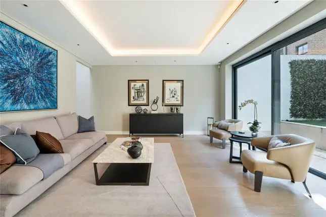 Luxury 6146 sq ft Townhouse for Sale in Kensington
