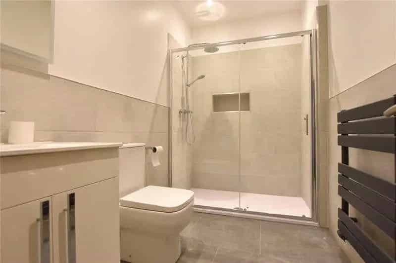 3 Bed 3 Bath Luxury Apartment South Croydon Near Purley Oaks Station
