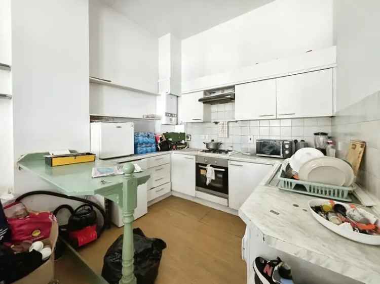 1 Bedroom Flat for Sale London E13 - First Time Buyer Opportunity