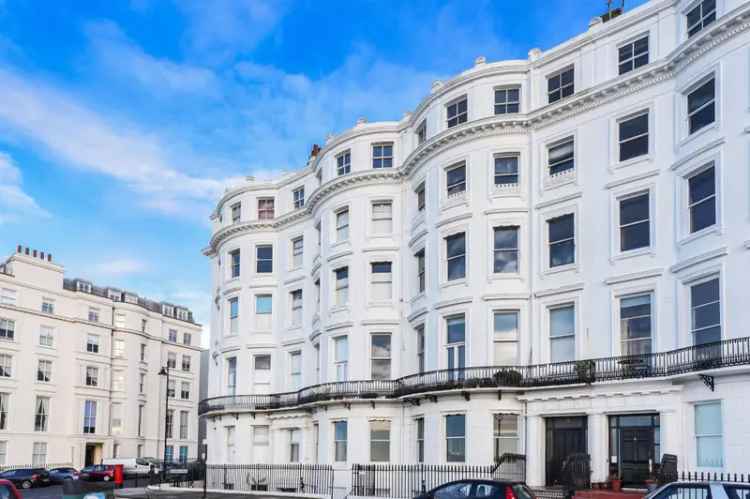2 Bedroom Maisonette Near Marina Kemp Town