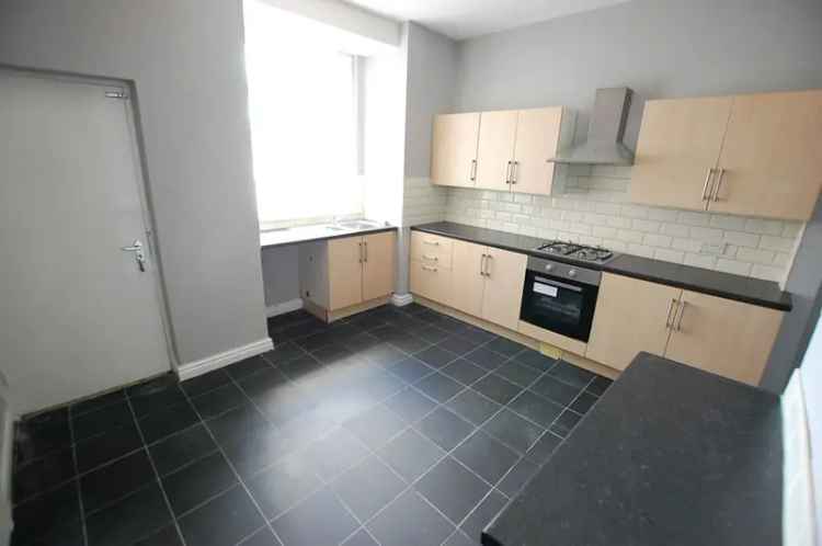 2 Bedroom Mid Terrace House Ashton under Lyne OL7