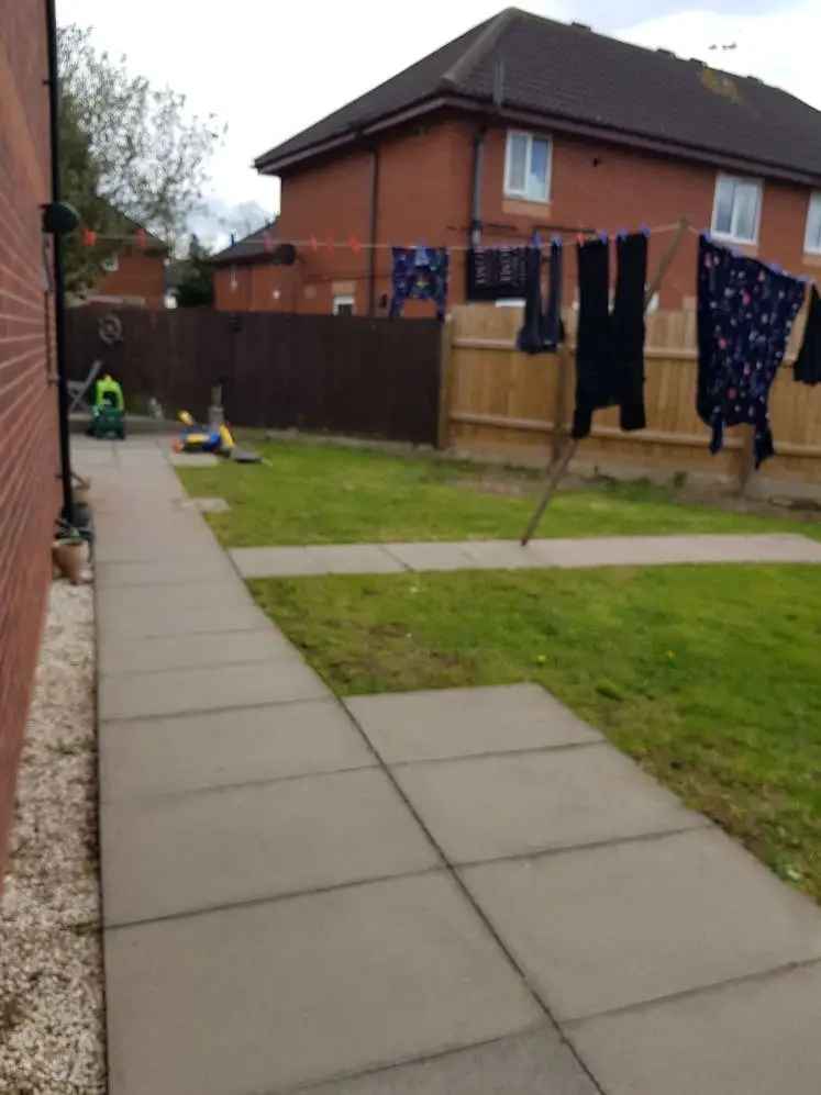 House For Rent in Leicester, England