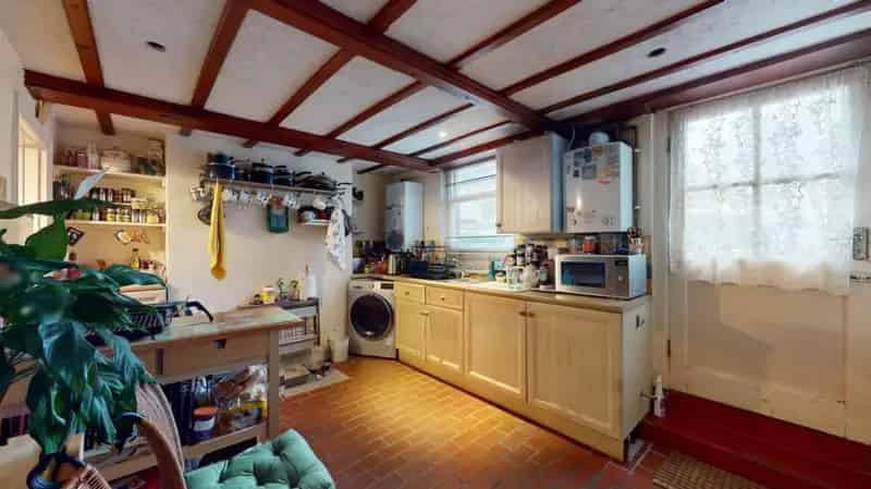 2 Bed Stone Terrace For Sale in Otley Town Centre