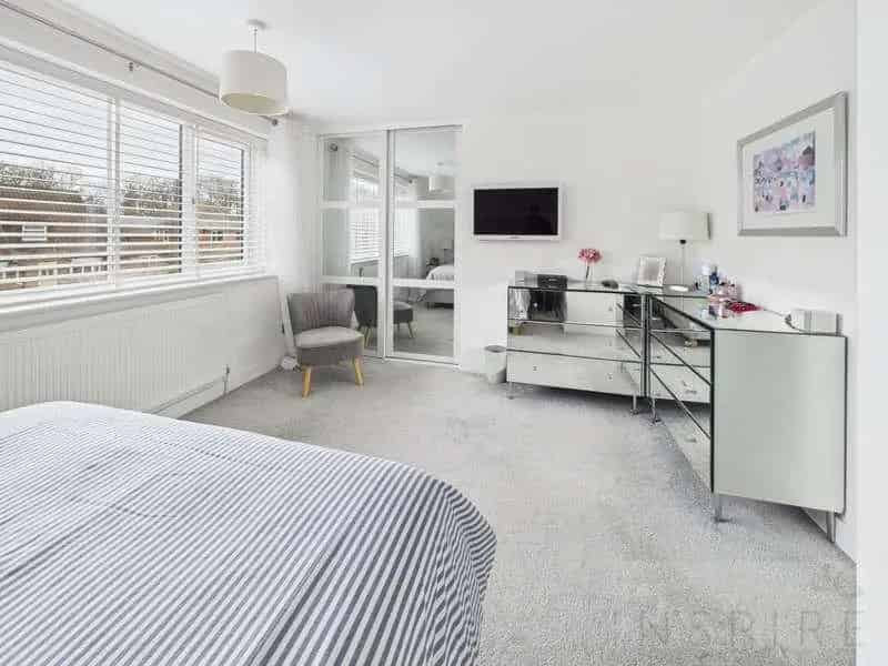 3 Bed Detached House for Sale Handcross