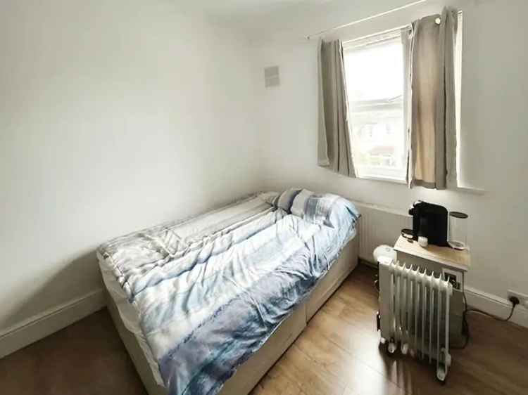 1 Bedroom Room to Rent Near Upton Park Station