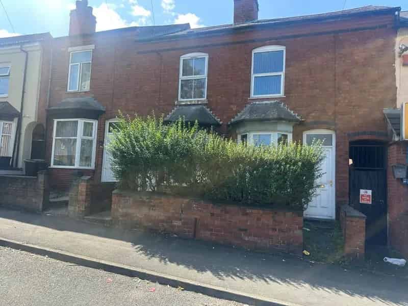 2 Bedroom Terraced House for Sale at Auction