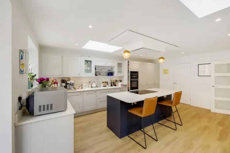 4 Bedroom House For Sale Semi Detached Chain Free