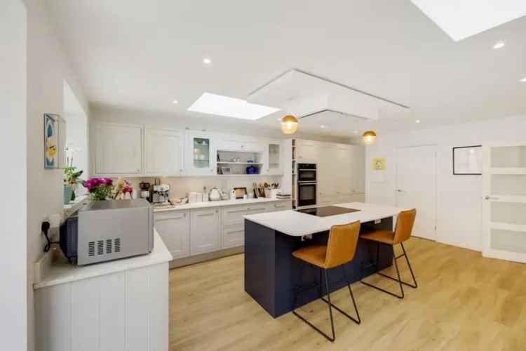 4 Bedroom House For Sale Semi Detached Chain Free