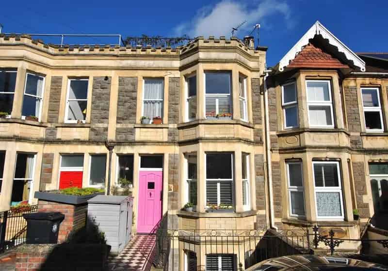 3 Bedroom Victorian Terrace House with Panoramic City Views