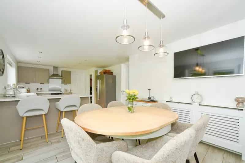 Five-Bedroom Detached Home Highworth