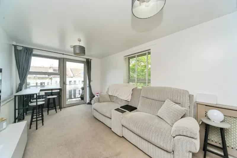 1 Bedroom Flat for Sale Preston