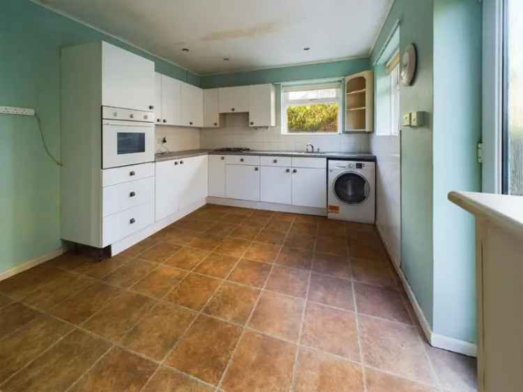 3 bedroom detached bungalow for sale