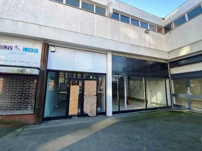 Retail Unit For Lease High Footfall Prime Location