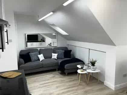 Luxury 1-Bedroom Apartment Armley Leeds Fully Refurbished Modern