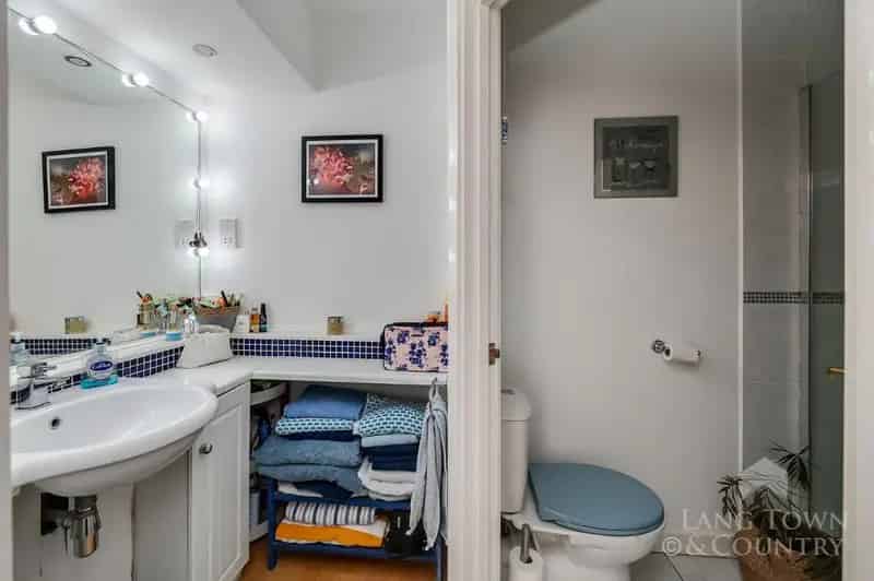2 Bed Flat for Sale Near Freedom Park Plymouth
