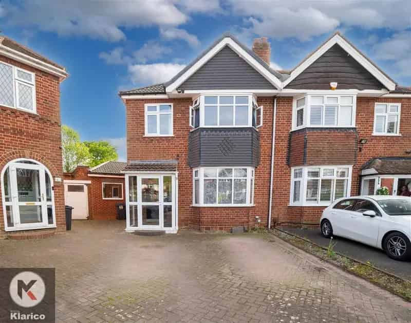 3 Bedroom Semi Detached House For Sale