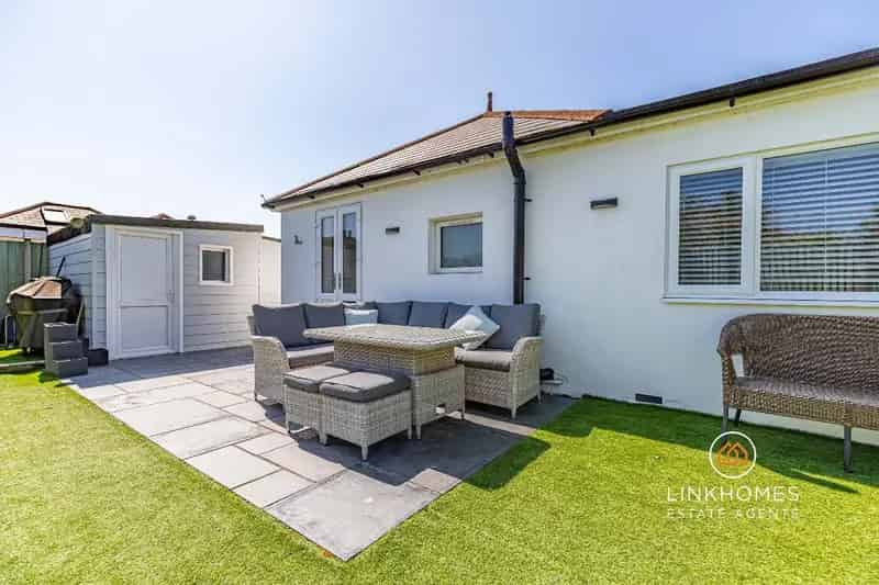 4 Bed Detached Bungalow For Sale