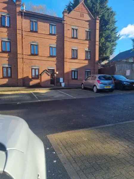  For Rent in Walsall, England