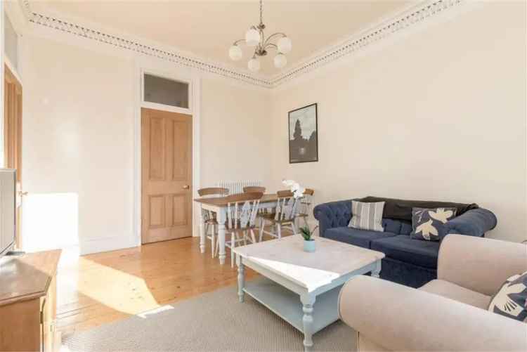 1 Bed Flat - First Floor with 1 Reception Room